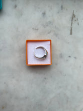 Lade das Bild in den Galerie-Viewer, Bicolor Smile Ring
