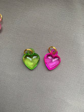 Lade das Bild in den Galerie-Viewer, Heart key charms
