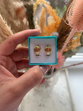 Lade das Bild in den Galerie-Viewer, Ocean Studs
