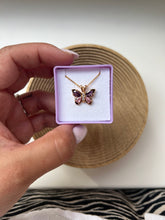 Lade das Bild in den Galerie-Viewer, Butterfly Necklace
